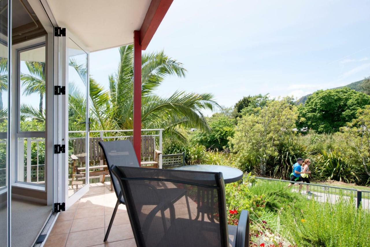 Riverside Apartment *